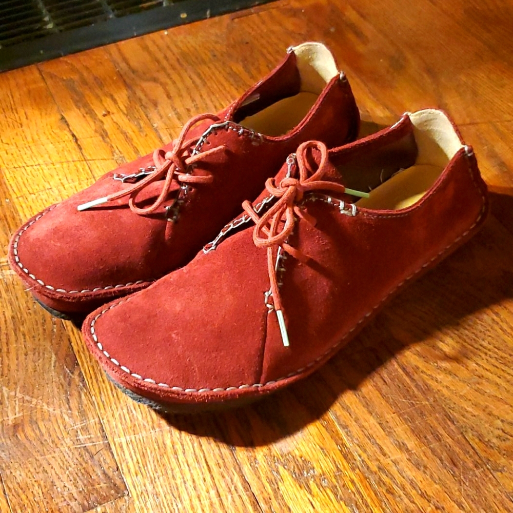 Clarks Women Faraway Field Suede Oxford